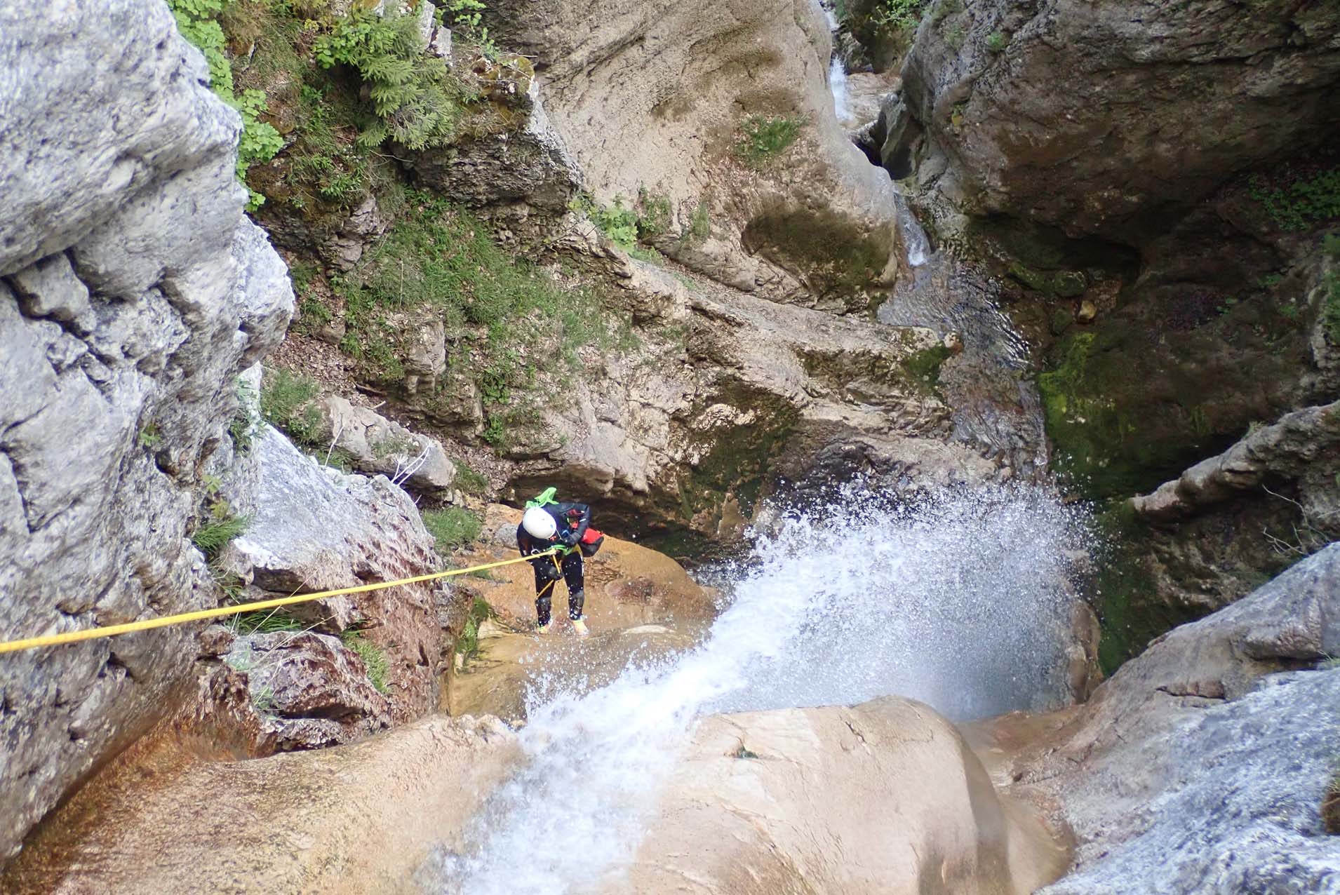 Canyoning doussard activité aventure