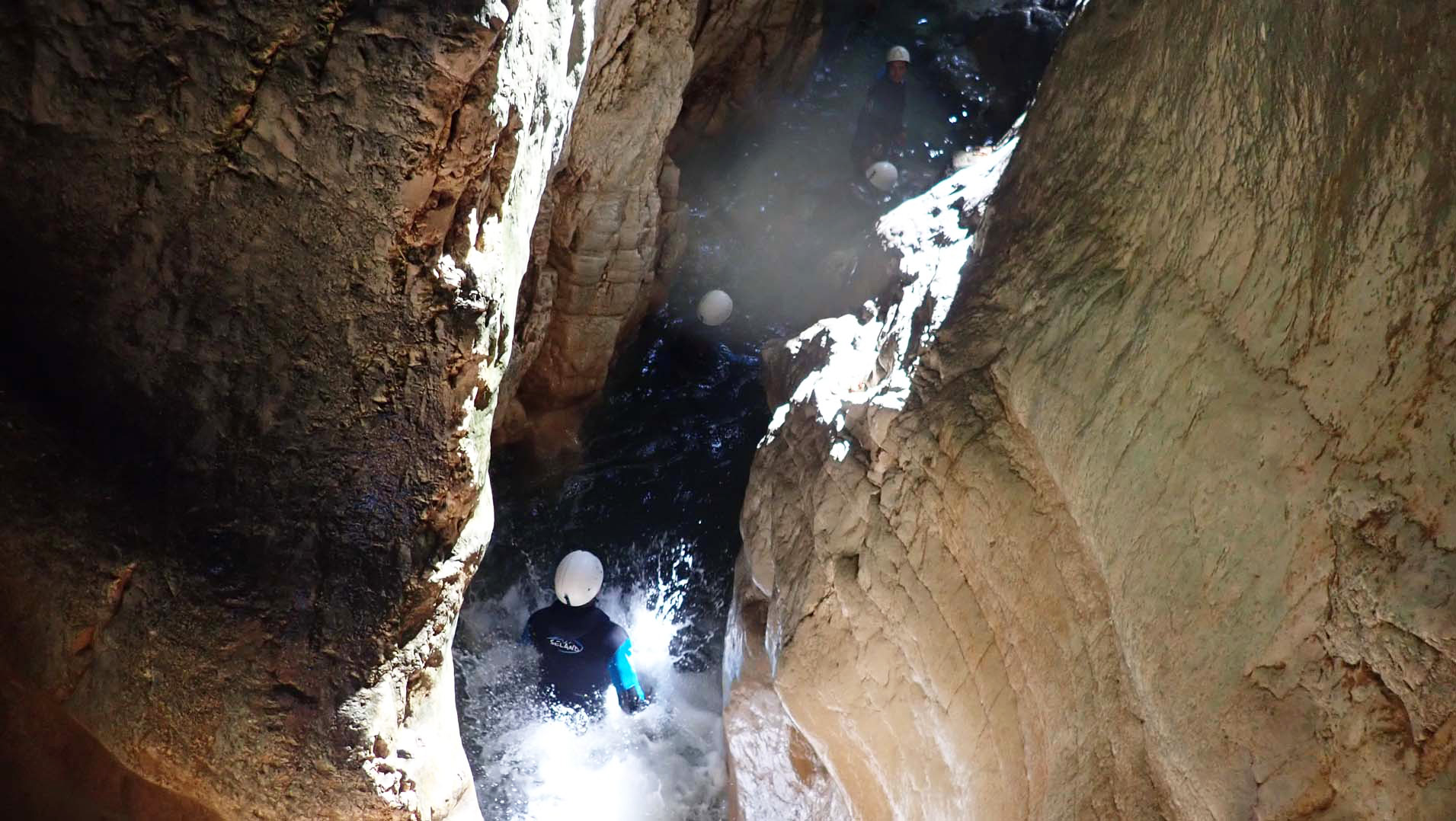 activité ludique et sportive canyoning