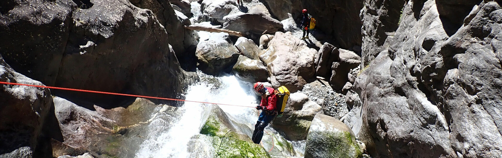 stage canyoning annecy